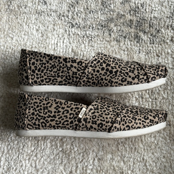 Tom’s Alpargata - size 5.5 - Picture 2 of 6